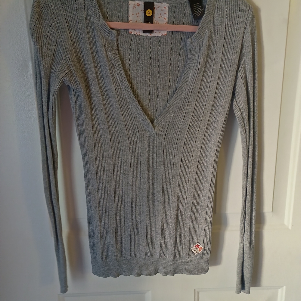 Element Silver V-Neck Ribbed Sweater Total Skater girl Vibe